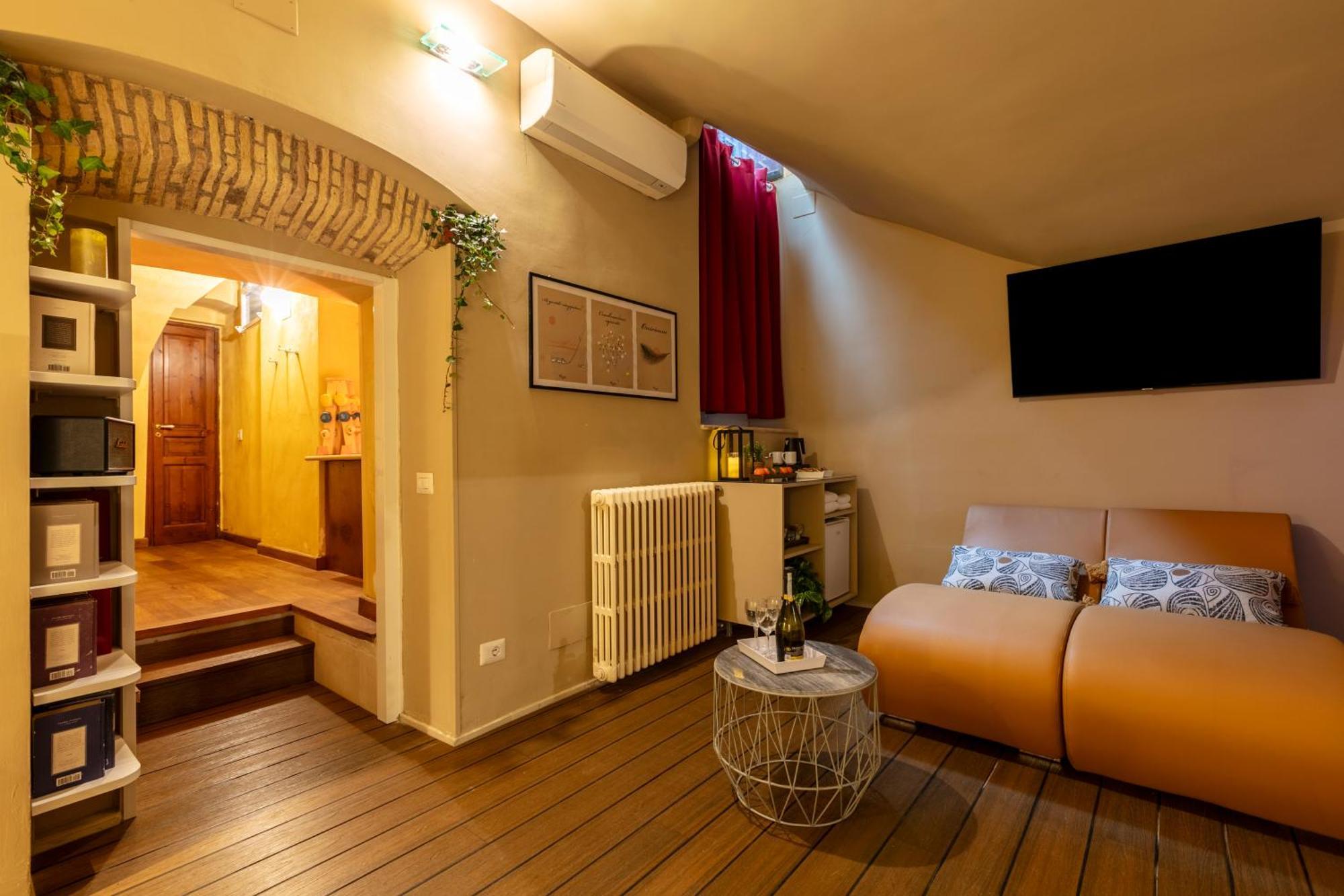 Romac Coronari With Gym, Sauna And Garden Appartamento *